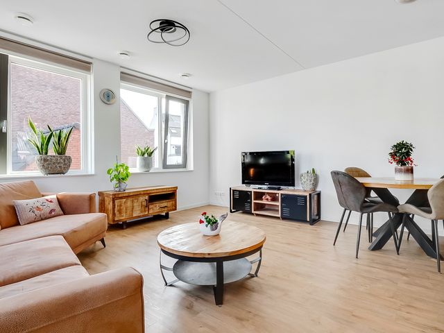Grundel 18, Rijsenhout