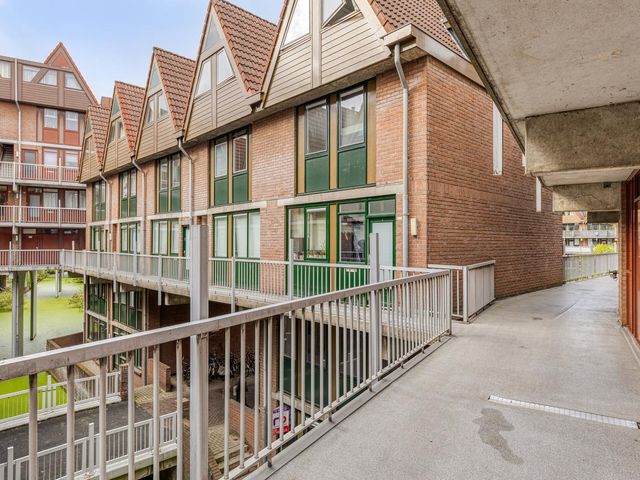 Stroveer 146, Rotterdam