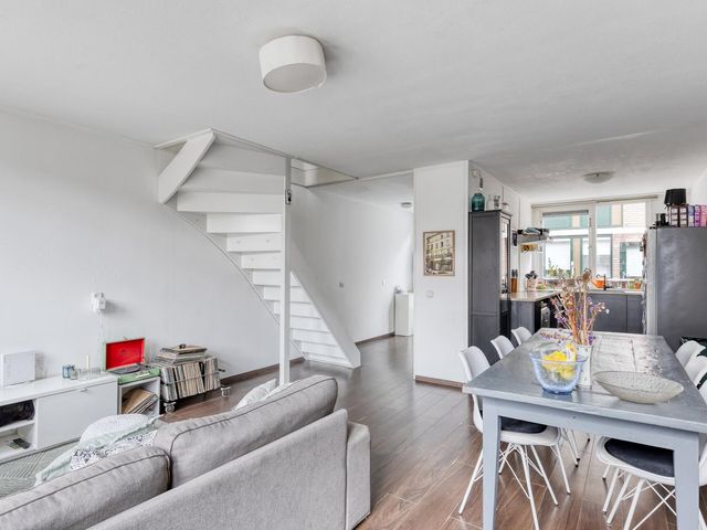 Stroveer 146, Rotterdam