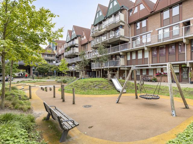 Stroveer 146, Rotterdam