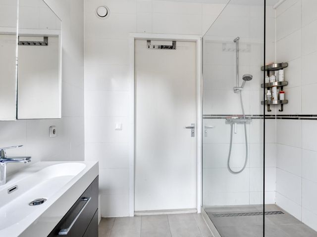 Stroveer 146, Rotterdam