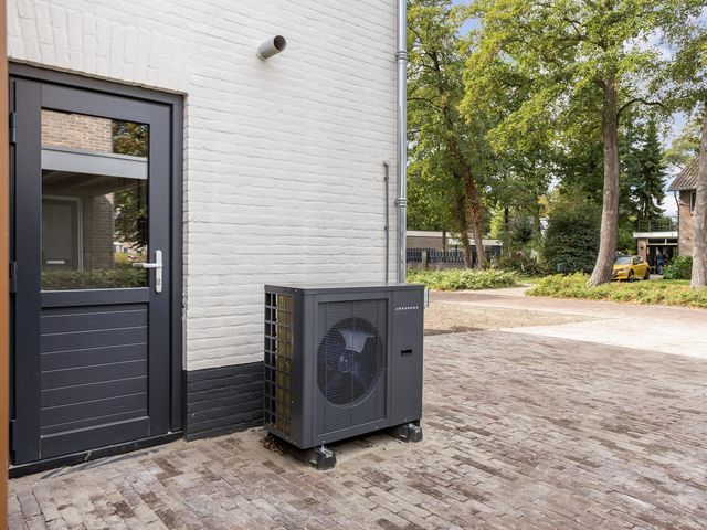 Beatrixlaan 2, Schoonebeek
