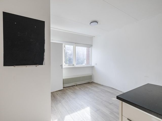 Tamboerlaan 99, Hoogeveen