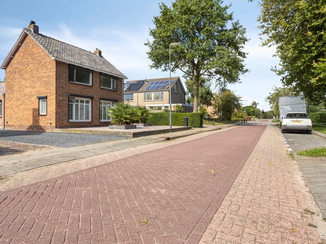 Notenlaan 76, Sleeuwijk