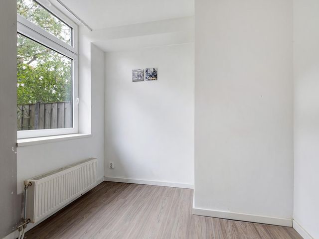 Dorpsweg 102A, Rotterdam
