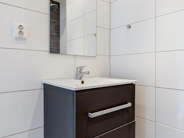 Dorpsweg 102A, Rotterdam