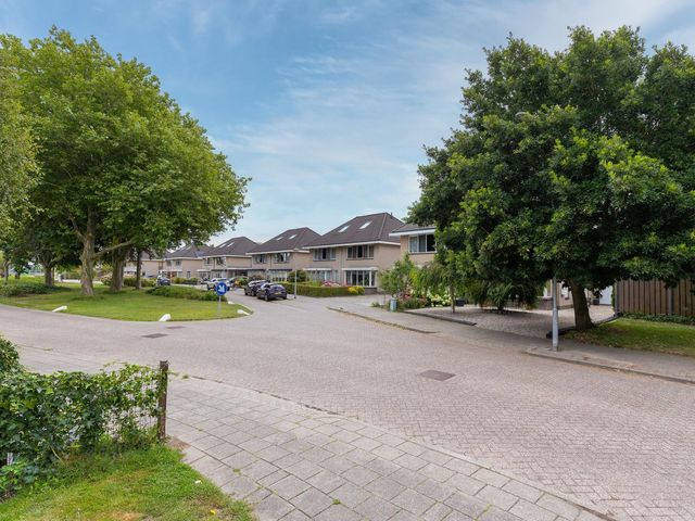 Weder 2, Midwoud