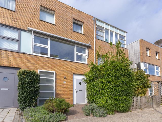Han Hoekstrahof 81, Hoorn