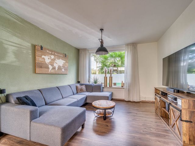 Tjarda Van Starkenborghstraat 28, Roermond