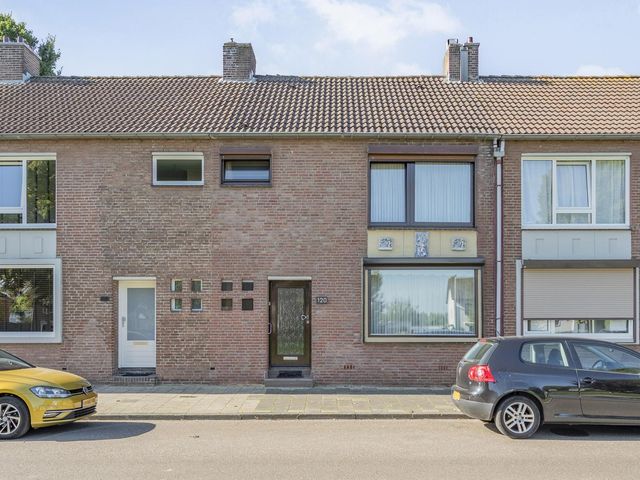 Julianastraat 120, Hoensbroek