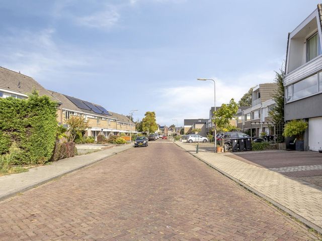 Wilgenlaan 77, Etten-Leur