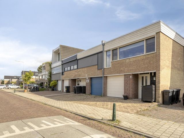 Wilgenlaan 77, Etten-Leur