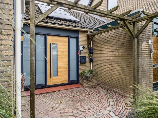 Gravin Sabinastraat 33, Zuid-Beijerland