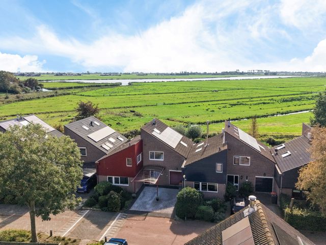 Lameroen 46, Monnickendam