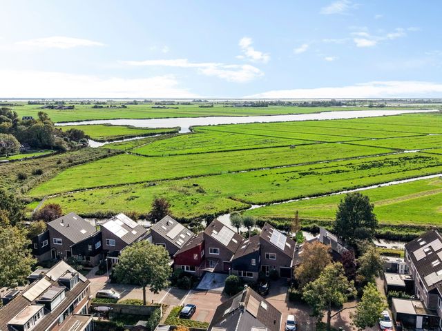 Lameroen 46, Monnickendam