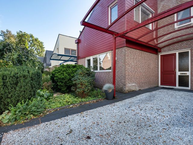 Lameroen 46, Monnickendam