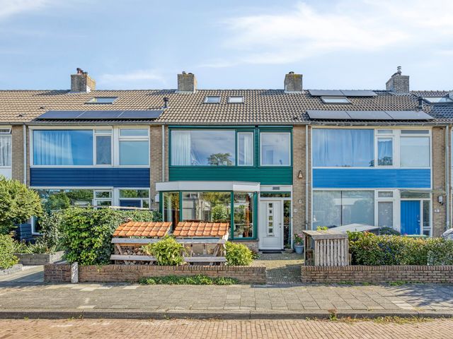 Douw van der Kraplaan 29, Voorschoten