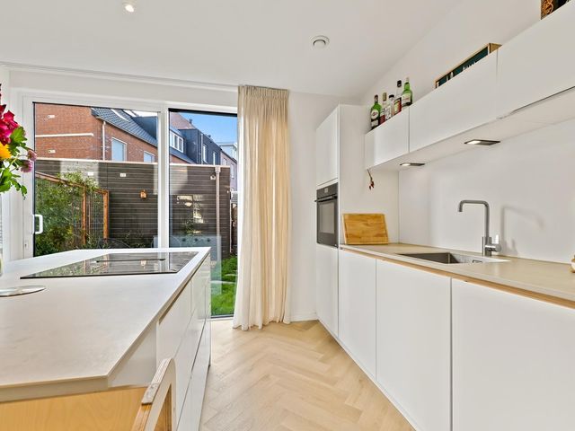 Groenweegje 33, Schiedam