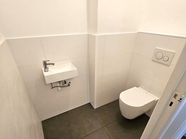 Singel 163A2, Schiedam