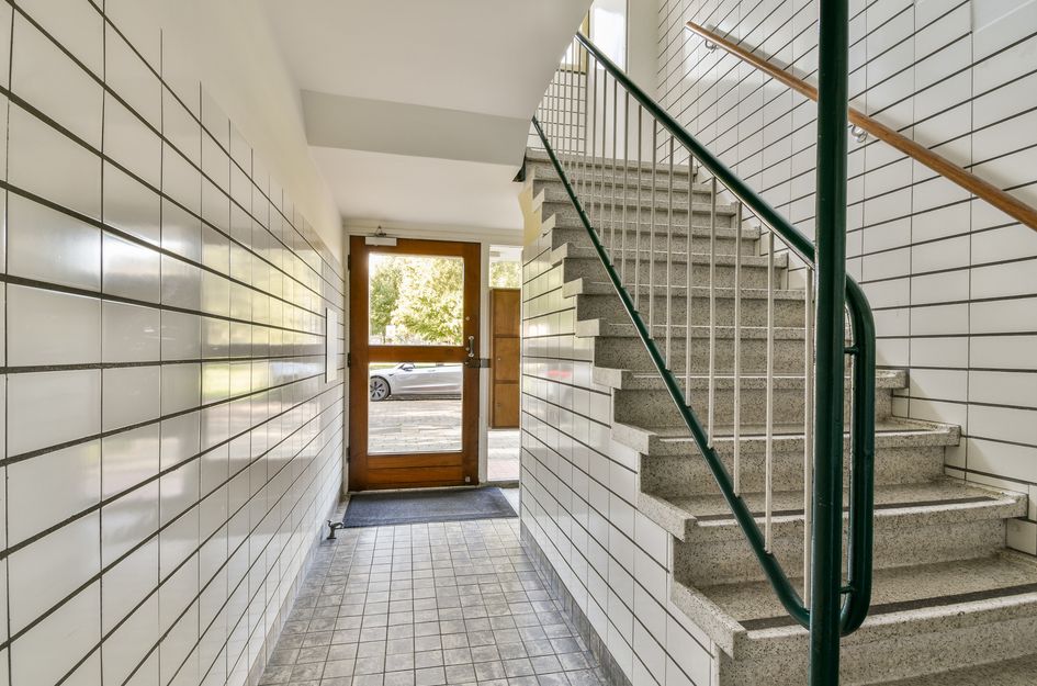 Van Leeuwenstraat 46