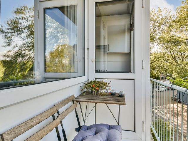 Van Leeuwenstraat 46, Voorburg