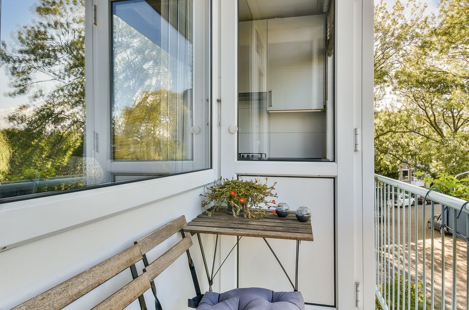 Van Leeuwenstraat 46