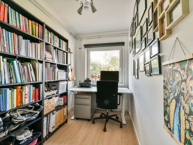 Van Leeuwenstraat 46, Voorburg