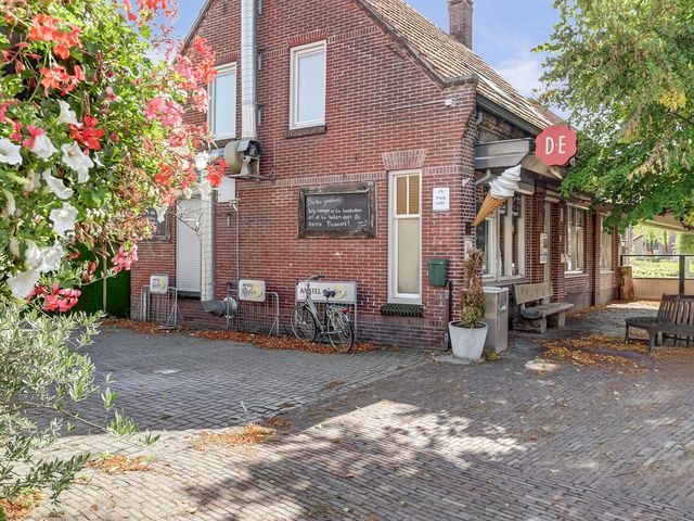 Doornboomstraat 5, Oost West en Middelbeers