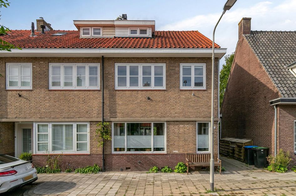 Leliestraat 55