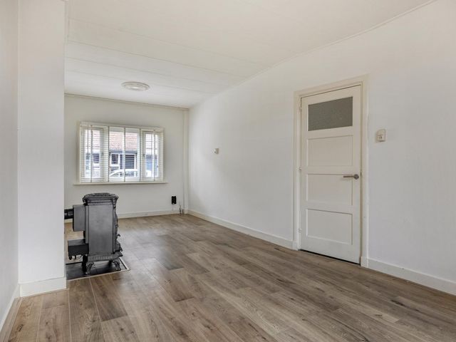 Van Alkemadestraat 8, Tilburg