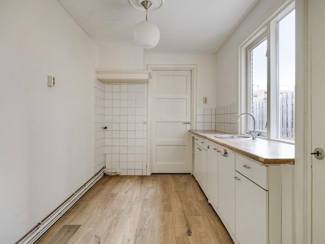 Van Alkemadestraat 8, Tilburg