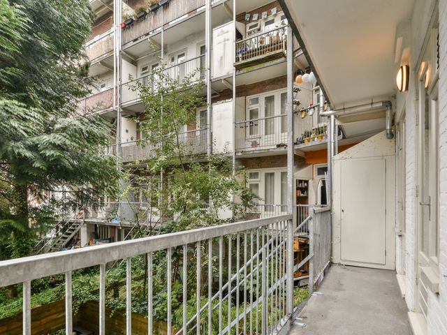 Bos en Lommerweg 27H, Amsterdam