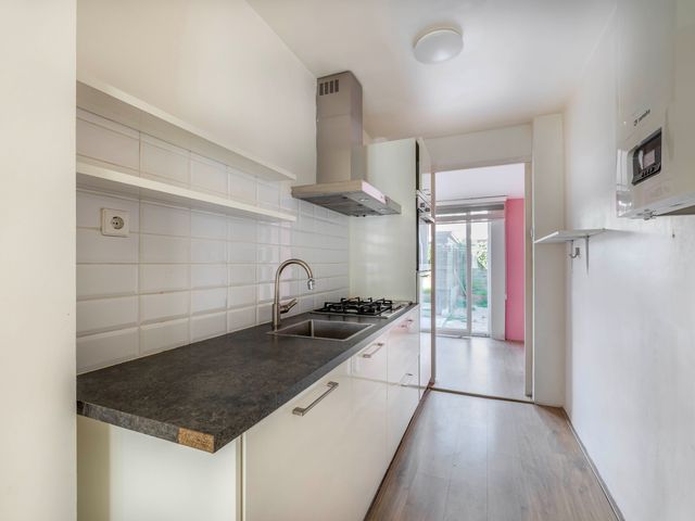 Leersumstraat 31, Den Haag