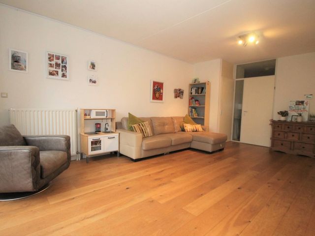 Louise Henriëttestraat 2B, 's-Gravenhage