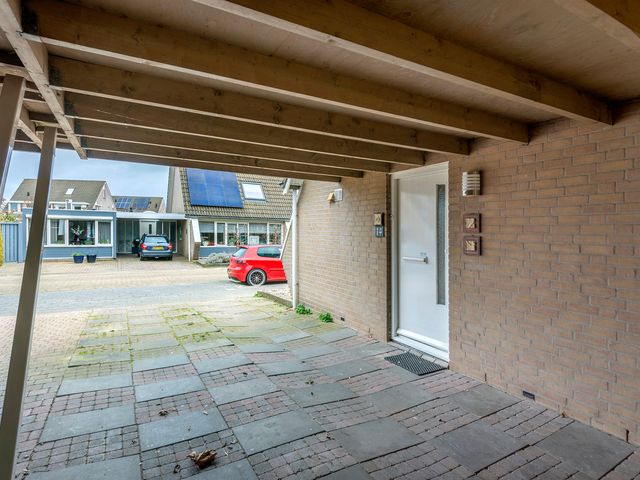 Sterappel 14, Tiel