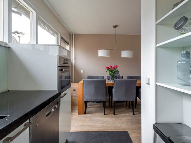 Sterappel 14, Tiel