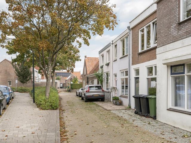 Brugstraat 16, Sint-Annaland