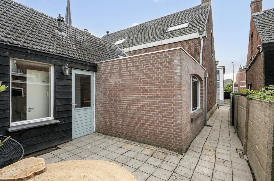 Burgemeester Voetenstr 3