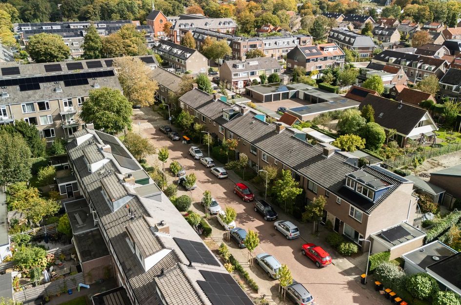 van Mathenessestraat 43