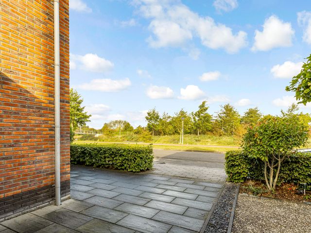 Bezaan 43, Almere
