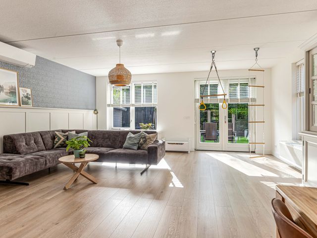 Bezaan 43, Almere