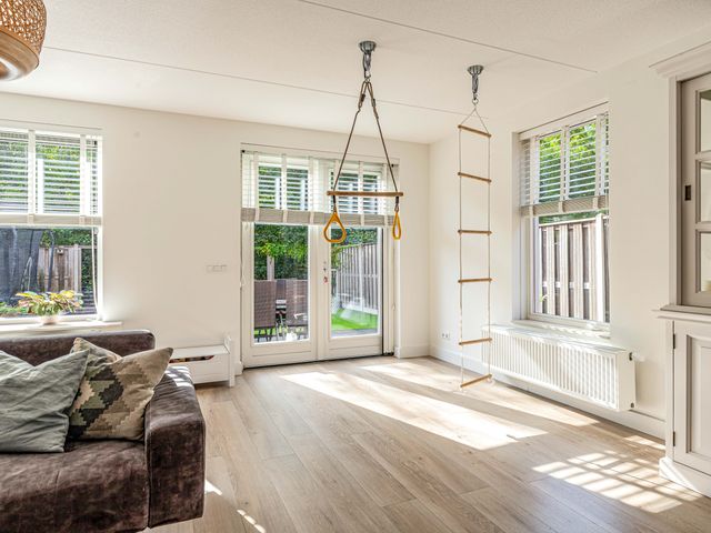 Bezaan 43, Almere