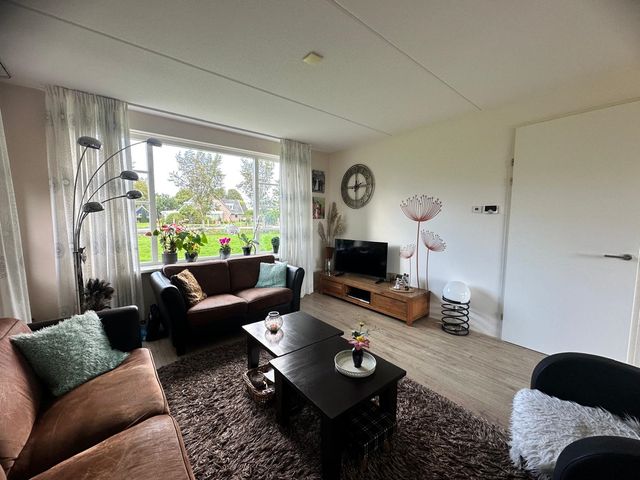 Elbaweg 3, Hem