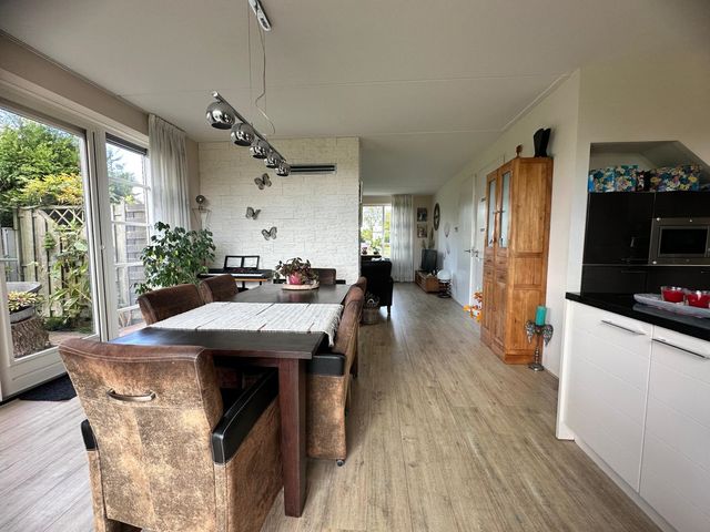 Elbaweg 3, Hem