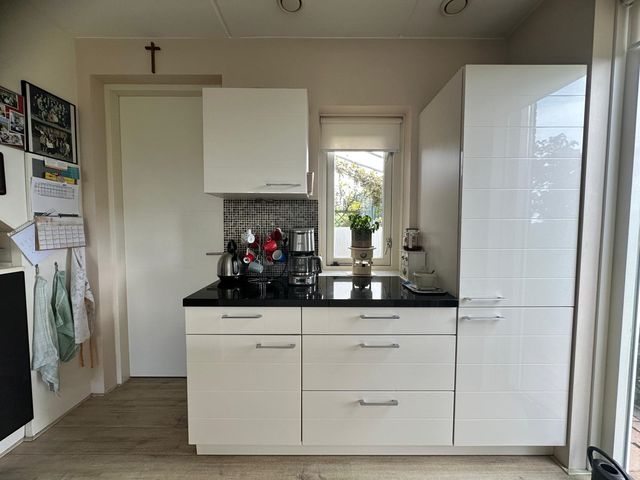 Elbaweg 3, Hem