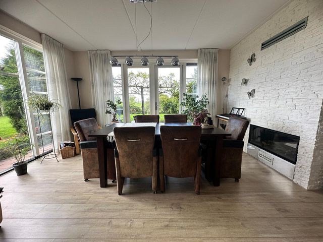 Elbaweg 3, Hem