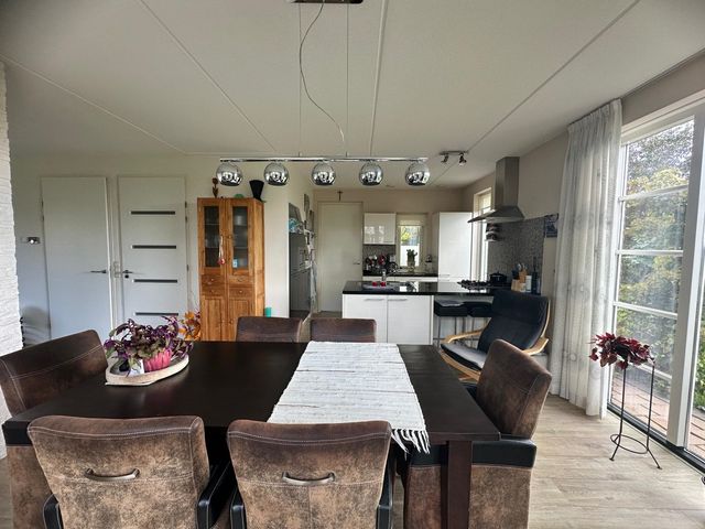 Elbaweg 3, Hem