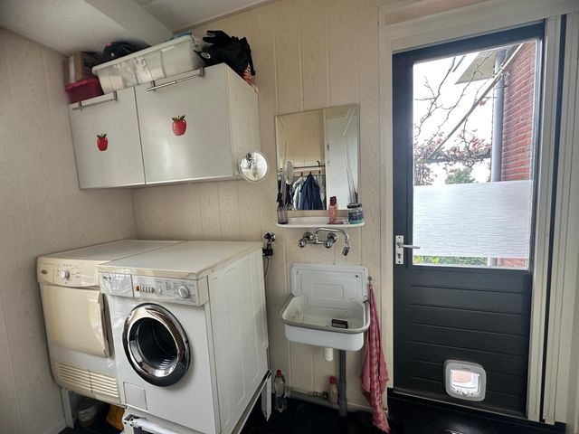 Elbaweg 3, Hem