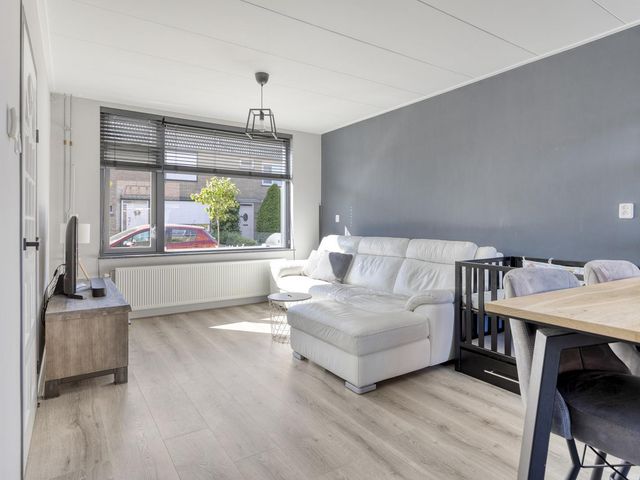 Nassaustraat 27, Strijen