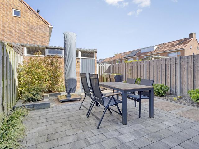 Nassaustraat 27, Strijen